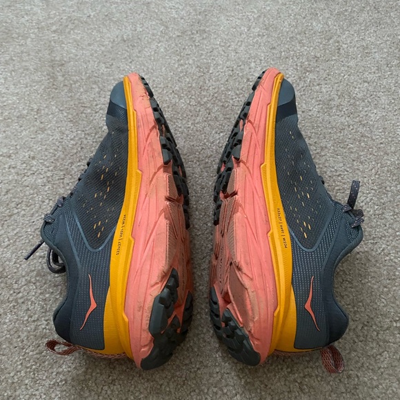 Hoka Challenger - Picture 4 of 9